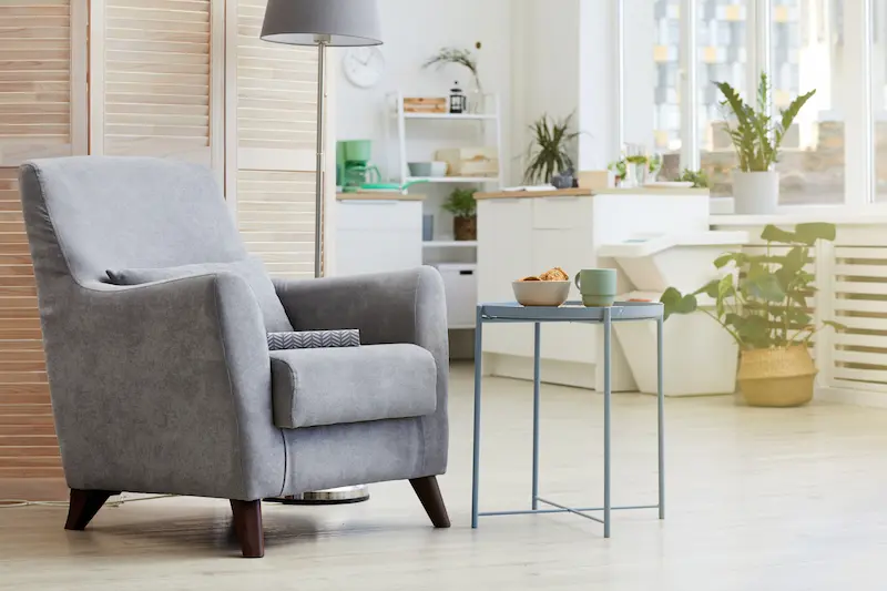 un-sillon-relax-gris sillon relax minimalista